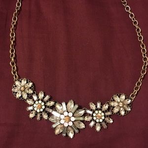 Flower statement necklace 🌸